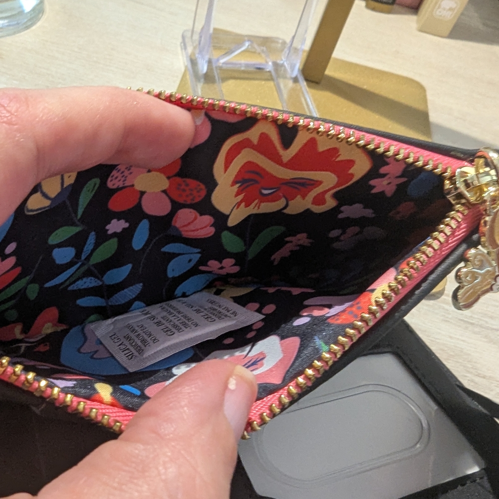 Loungefly Wallet: Alice & Wonderland Wildflower NWT - Picture 13 of 16